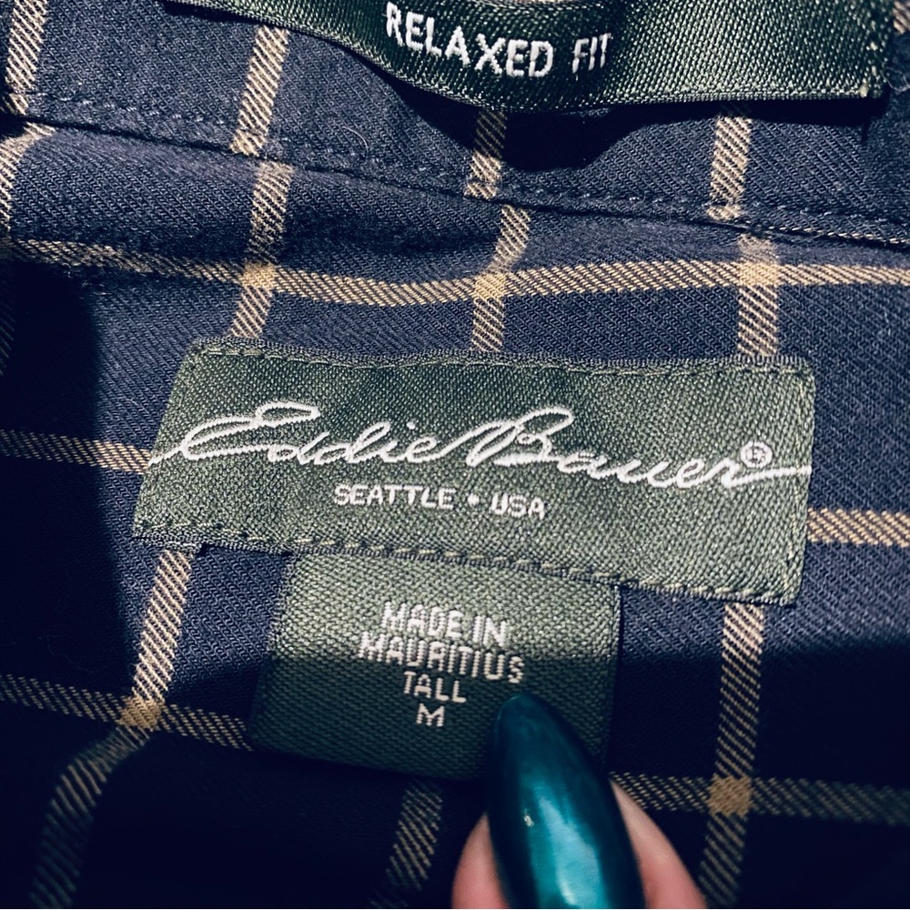 Yellowstone Button Up - Picture 5 of 5
